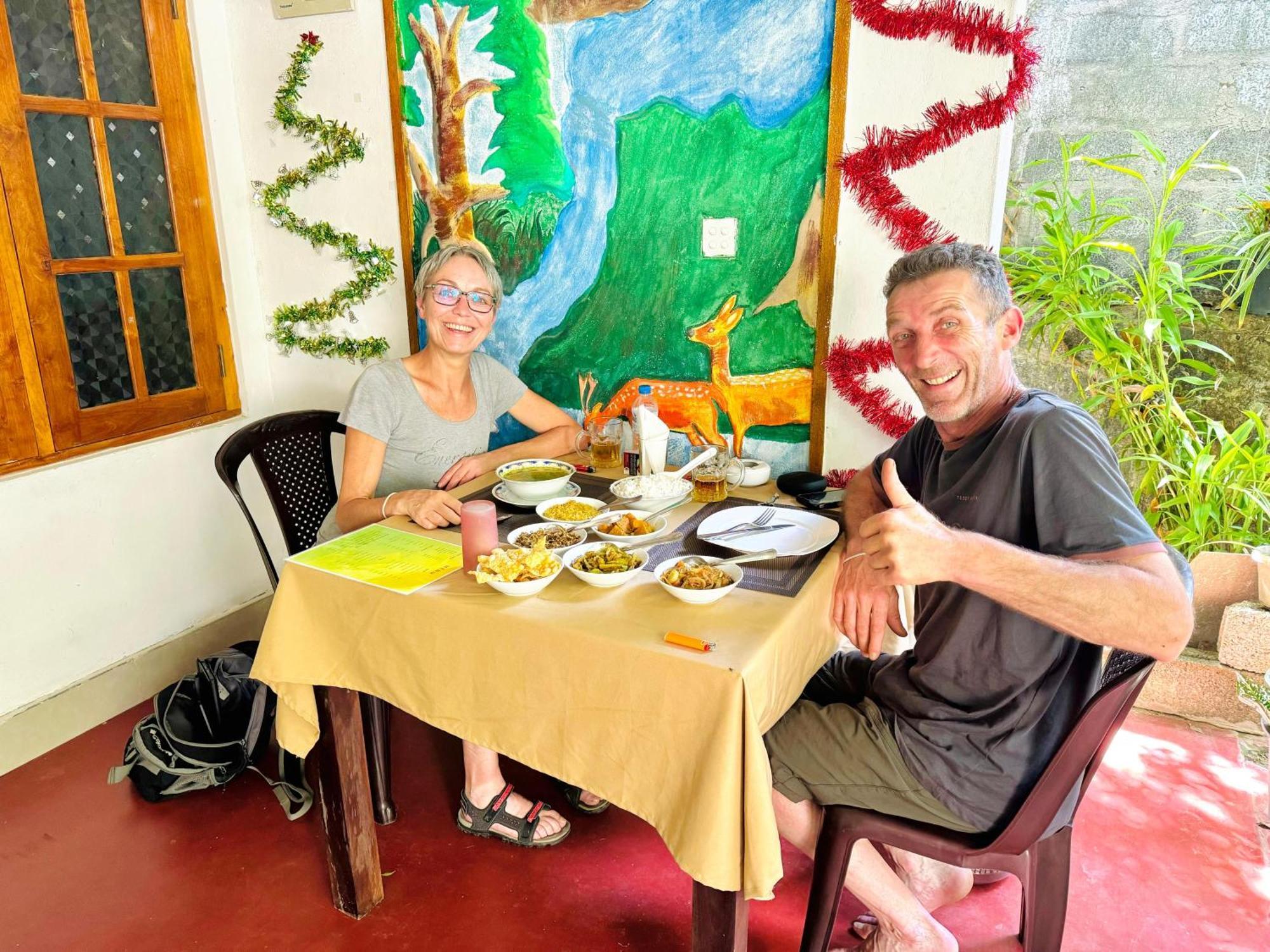 Nethmi Homestay & Restaurant تانجالي المظهر الخارجي الصورة