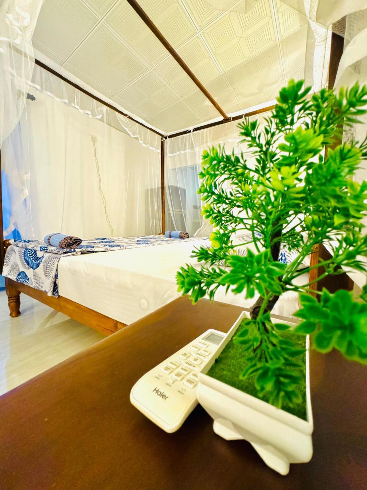 Nethmi Homestay & Restaurant تانجالي الغرفة الصورة