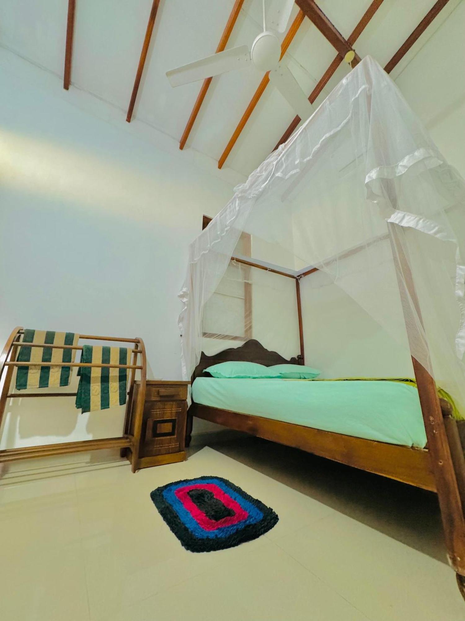 Nethmi Homestay & Restaurant تانجالي المظهر الخارجي الصورة