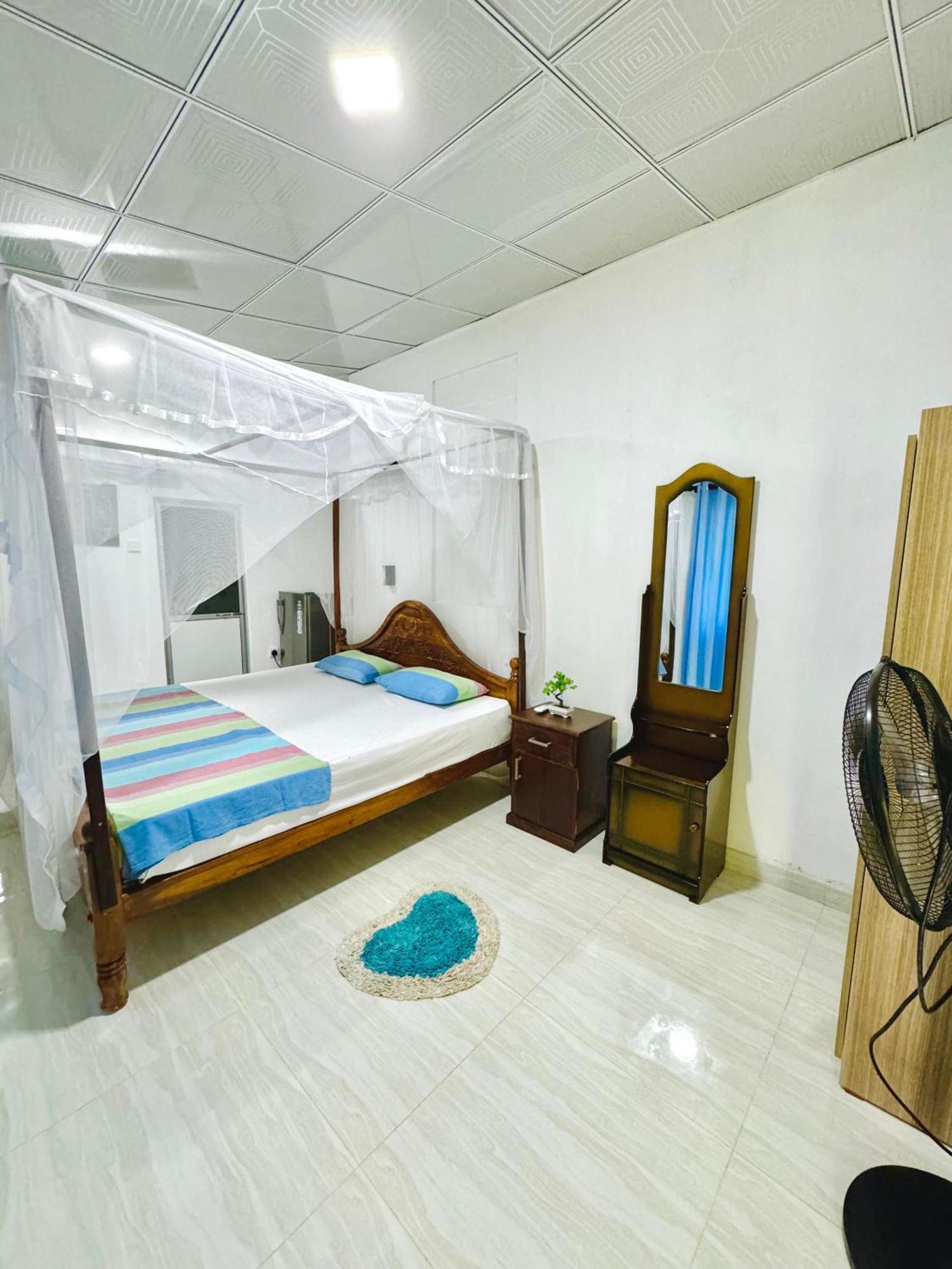 Nethmi Homestay & Restaurant تانجالي المظهر الخارجي الصورة