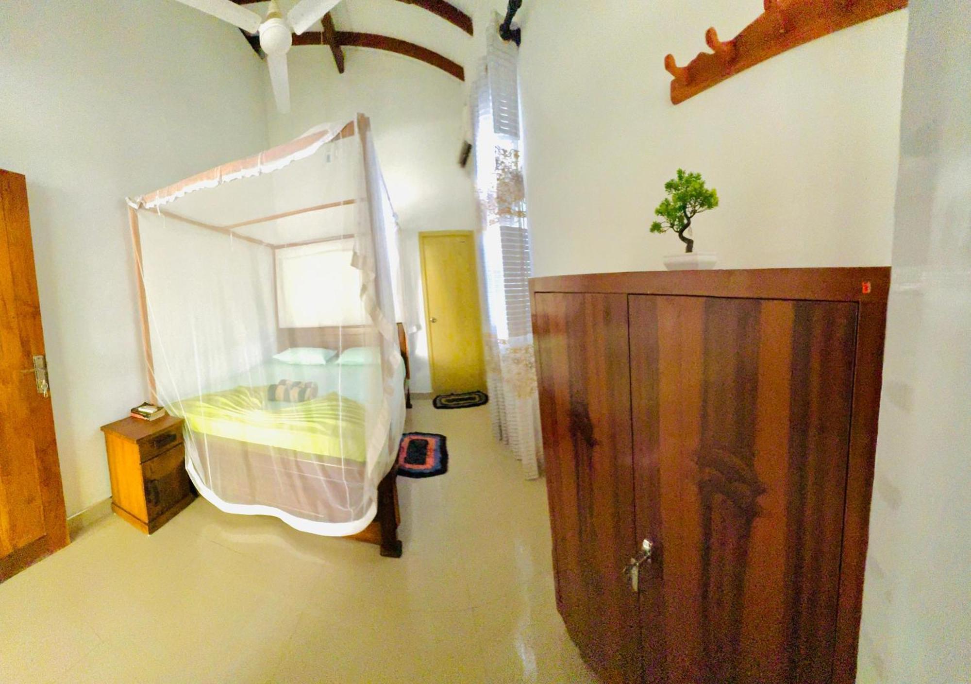Nethmi Homestay & Restaurant تانجالي المظهر الخارجي الصورة
