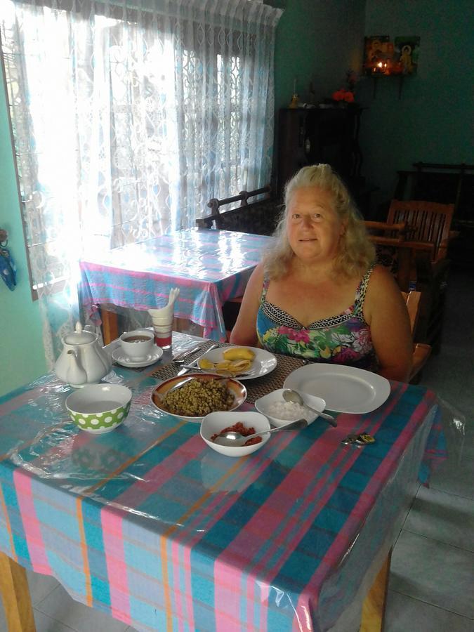 Nethmi Homestay & Restaurant تانجالي المظهر الخارجي الصورة