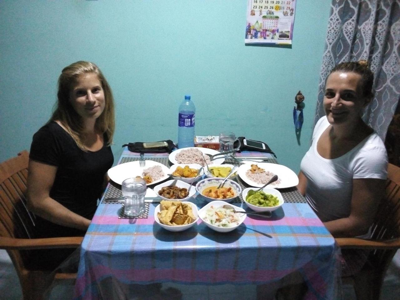 Nethmi Homestay & Restaurant تانجالي المظهر الخارجي الصورة
